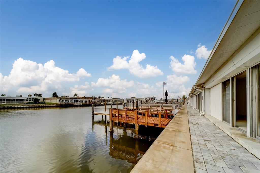 Property Photo:  252 Boca Ciega Point Boulevard N 252  FL 33708 
