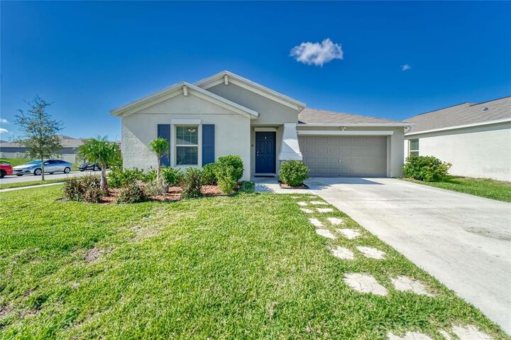 Property Photo:  10509 Fairy Moss Lane  FL 33578 