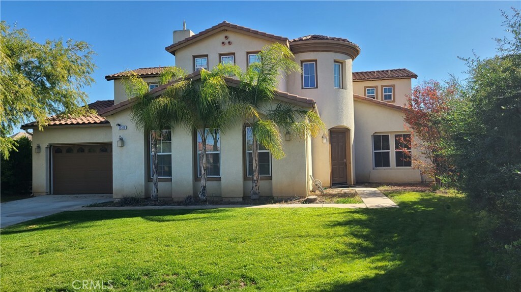 Property Photo: 12313 Islesford Circle CA 92503