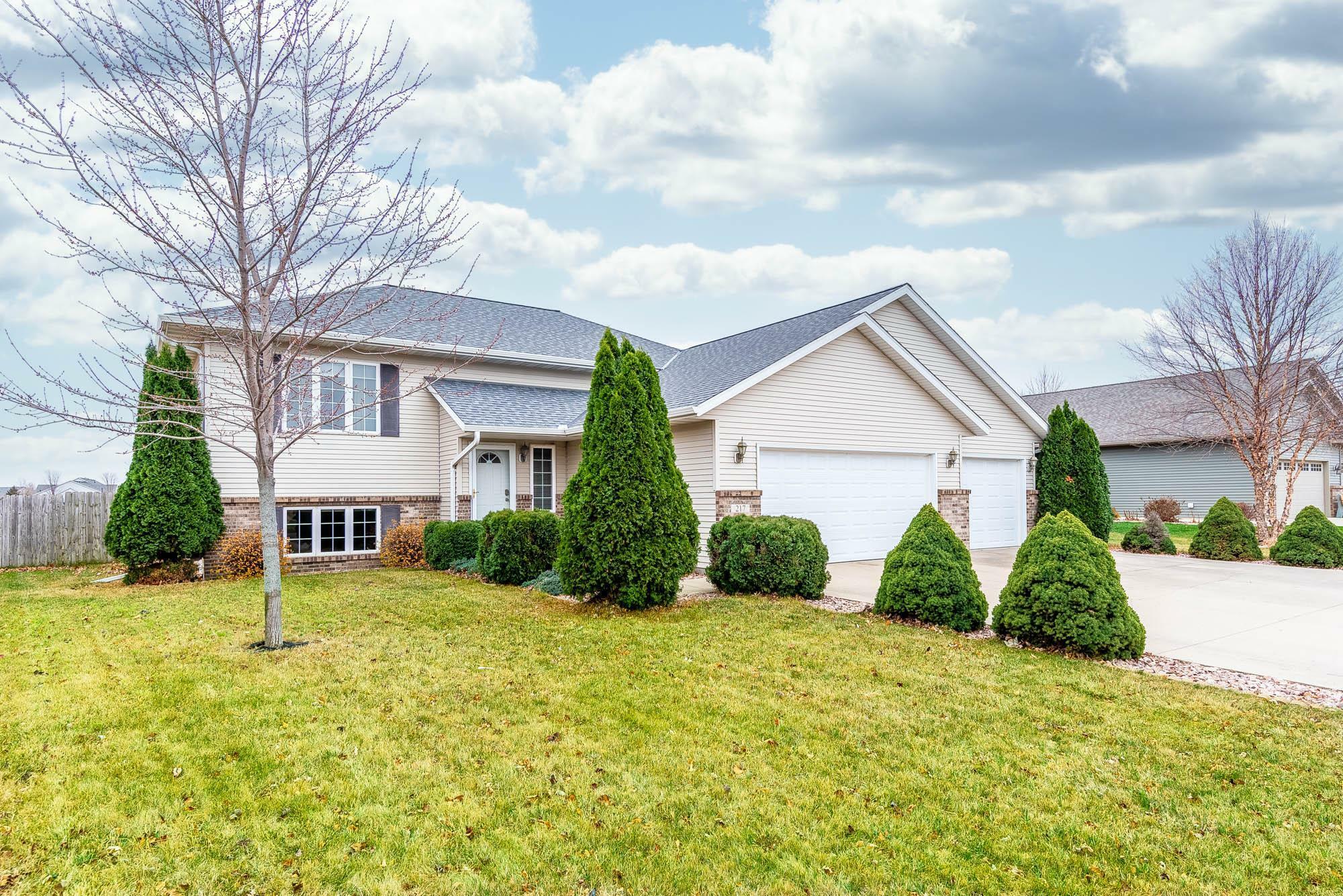 Property Photo: 217 Inverness Drive MN 56001