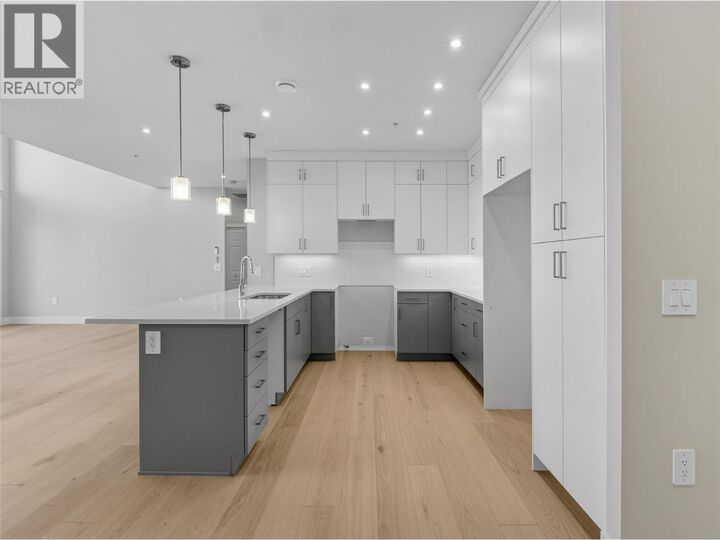 Property Photo: 3362 Skaha Lake Road 1401 BC V2A 0J4