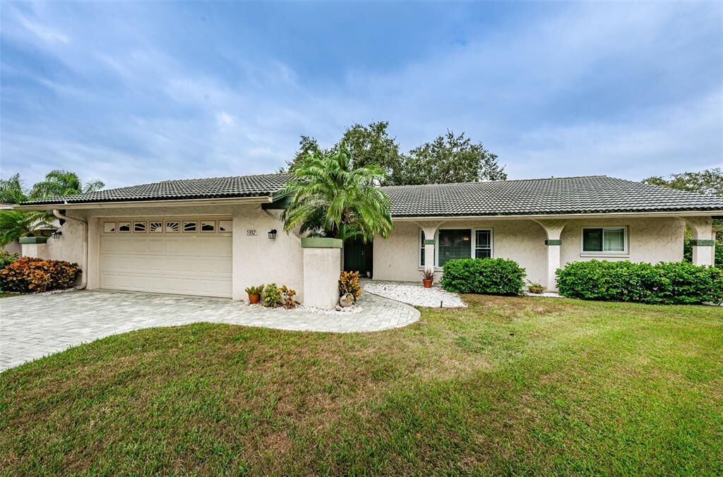 Property Photo:  5332 Jones Court  FL 34652 