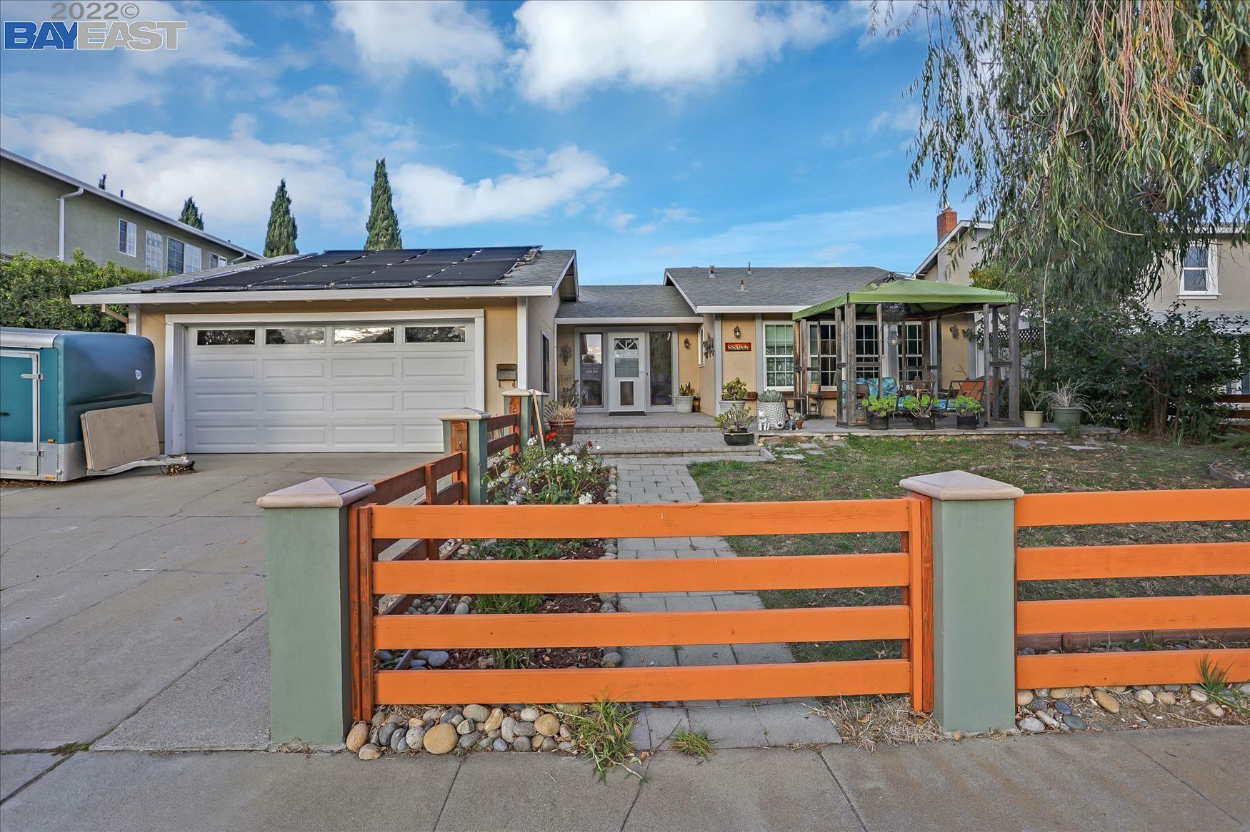 Property Photo:  35132 Buckingham Ct  CA 94560 