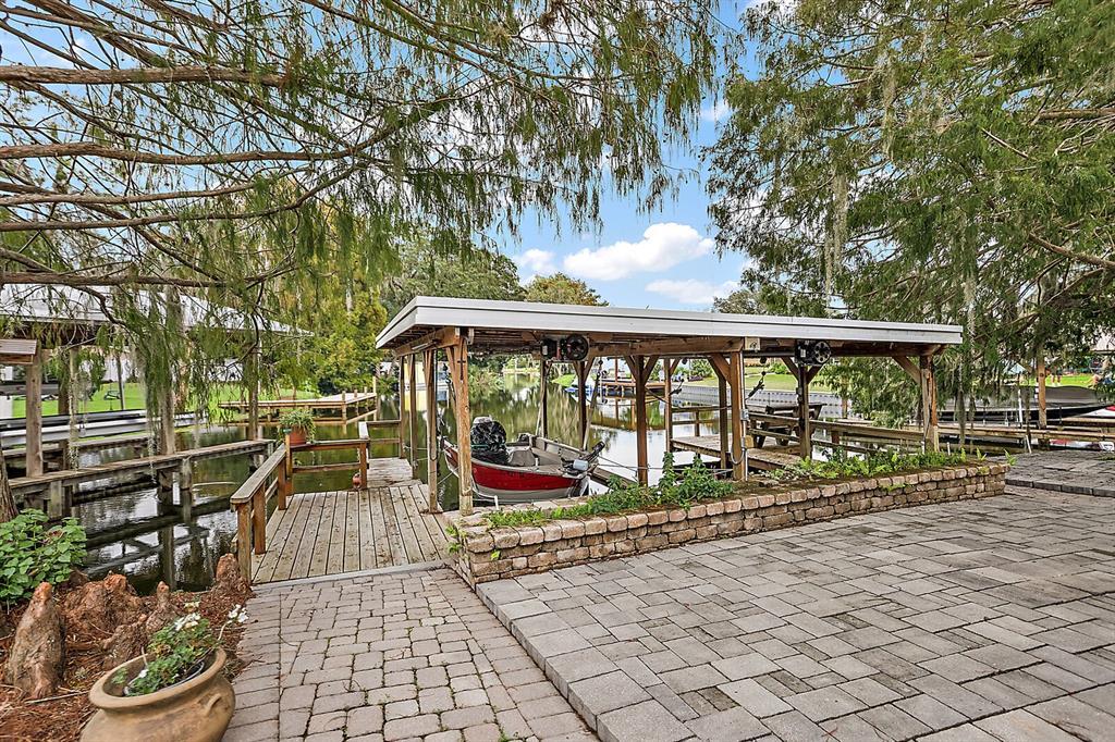 Property Photo: 101 Morse Road FL 32726
