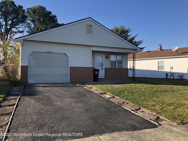 15 Togo Road  Toms River NJ 08757 photo