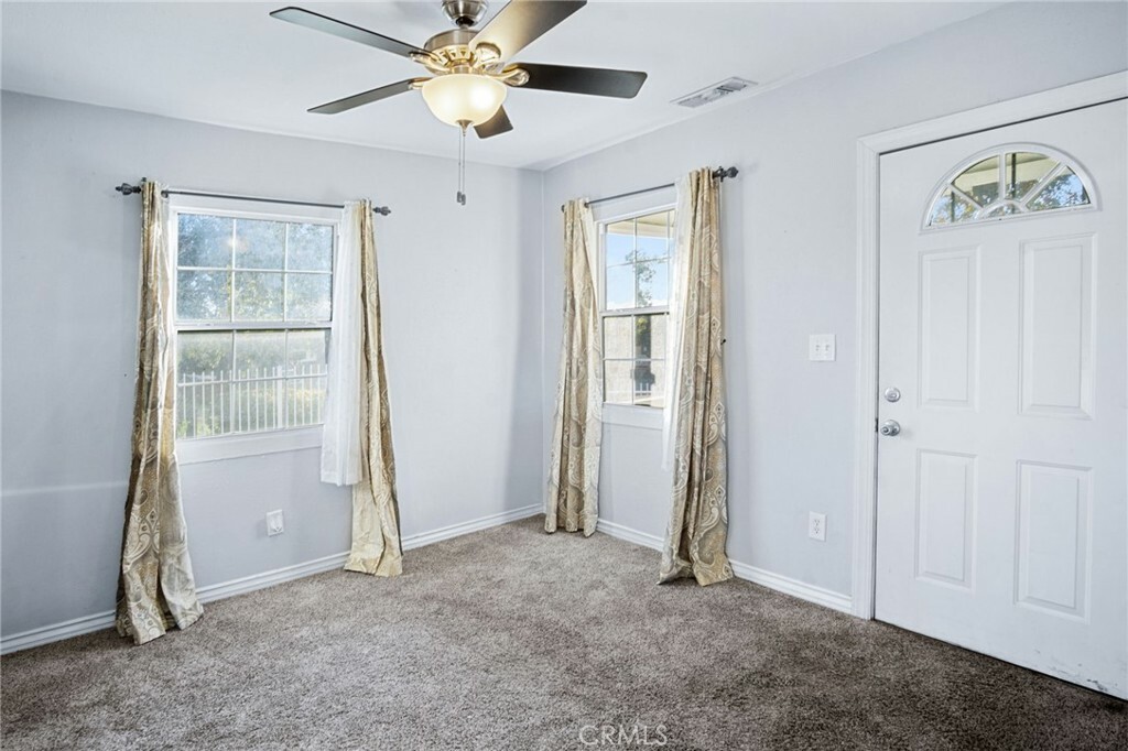 Property Photo:  412 S Heliotrope  CA 91016 