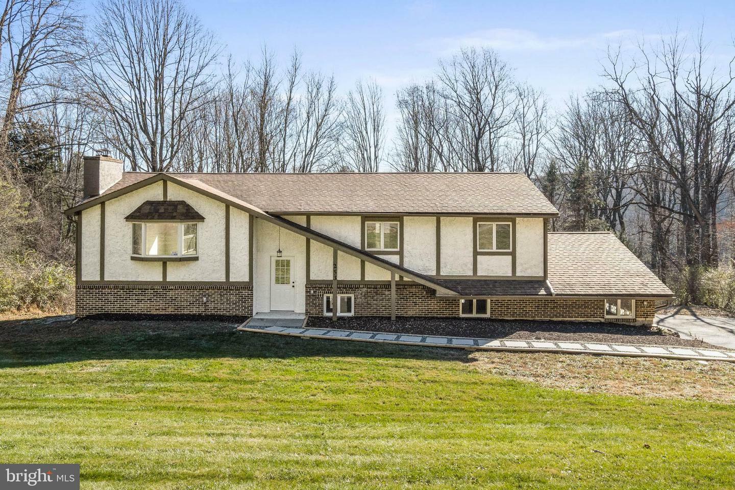 Property Photo:  253 Conrad Road  PA 18011 