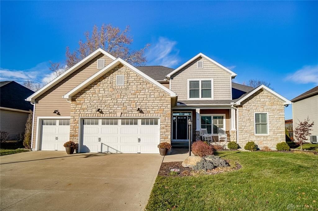 Property Photo: 2638 Shady Tree Drive OH 45373