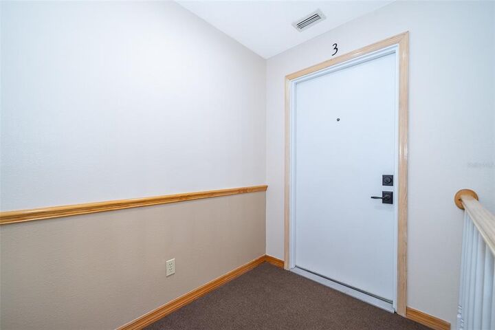 Property Photo:  2033 Eastbourne Way 403  FL 32812 