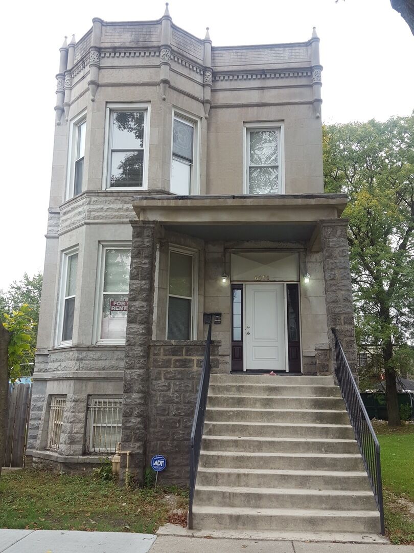 Property Photo:  6058 S Green Street  IL 60621 