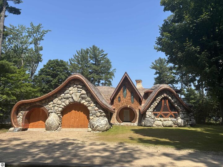 Property Photo: 9554 Fowler Lane MI 49676