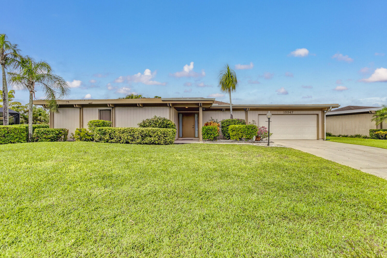 Property Photo: 13347 Garth Court FL 33418