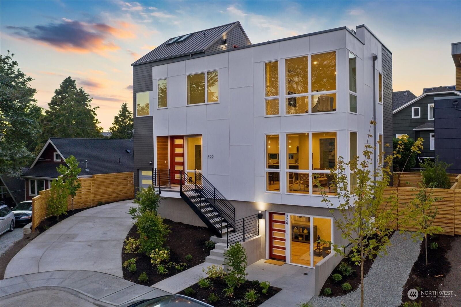 Property Photo: 524 N 40th Street WA 98103