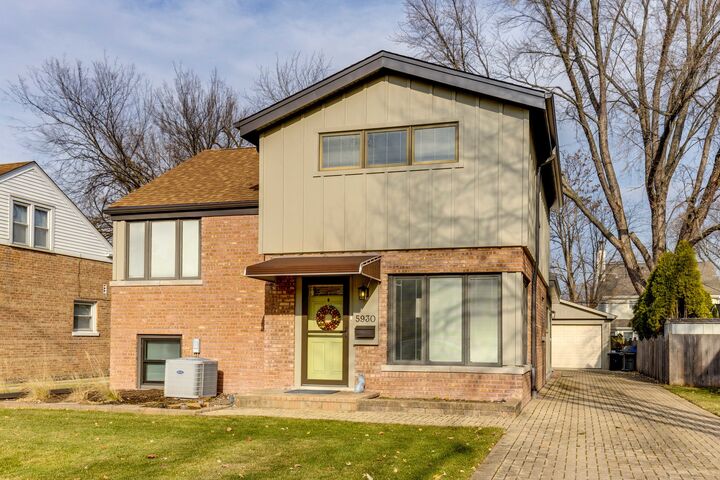 5930 W South Park Avenue  Morton Grove IL 60053 photo