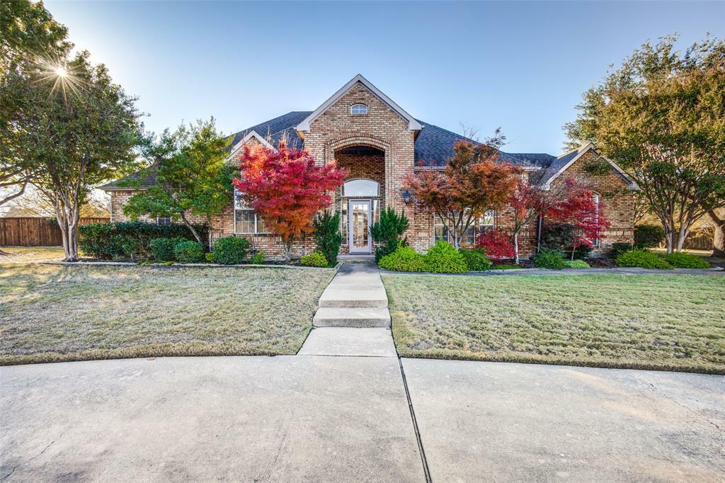 Property Photo: 205 Carriage Hill Lane TX 75032