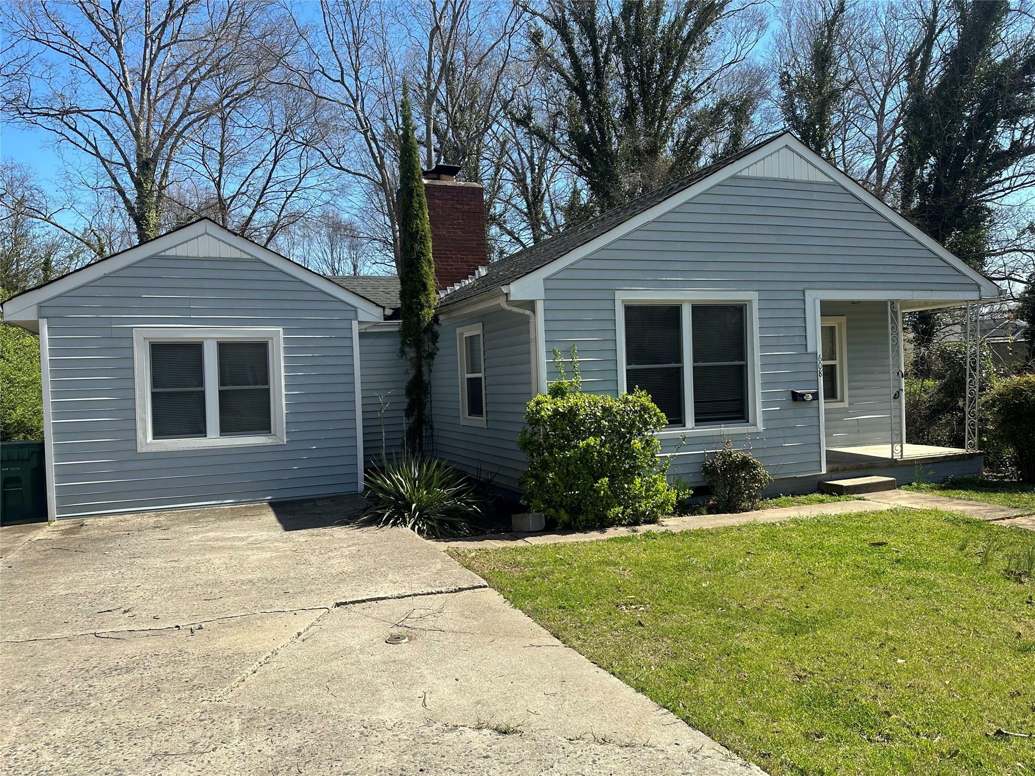 Property Photo: 608 Washington Street NC 28032