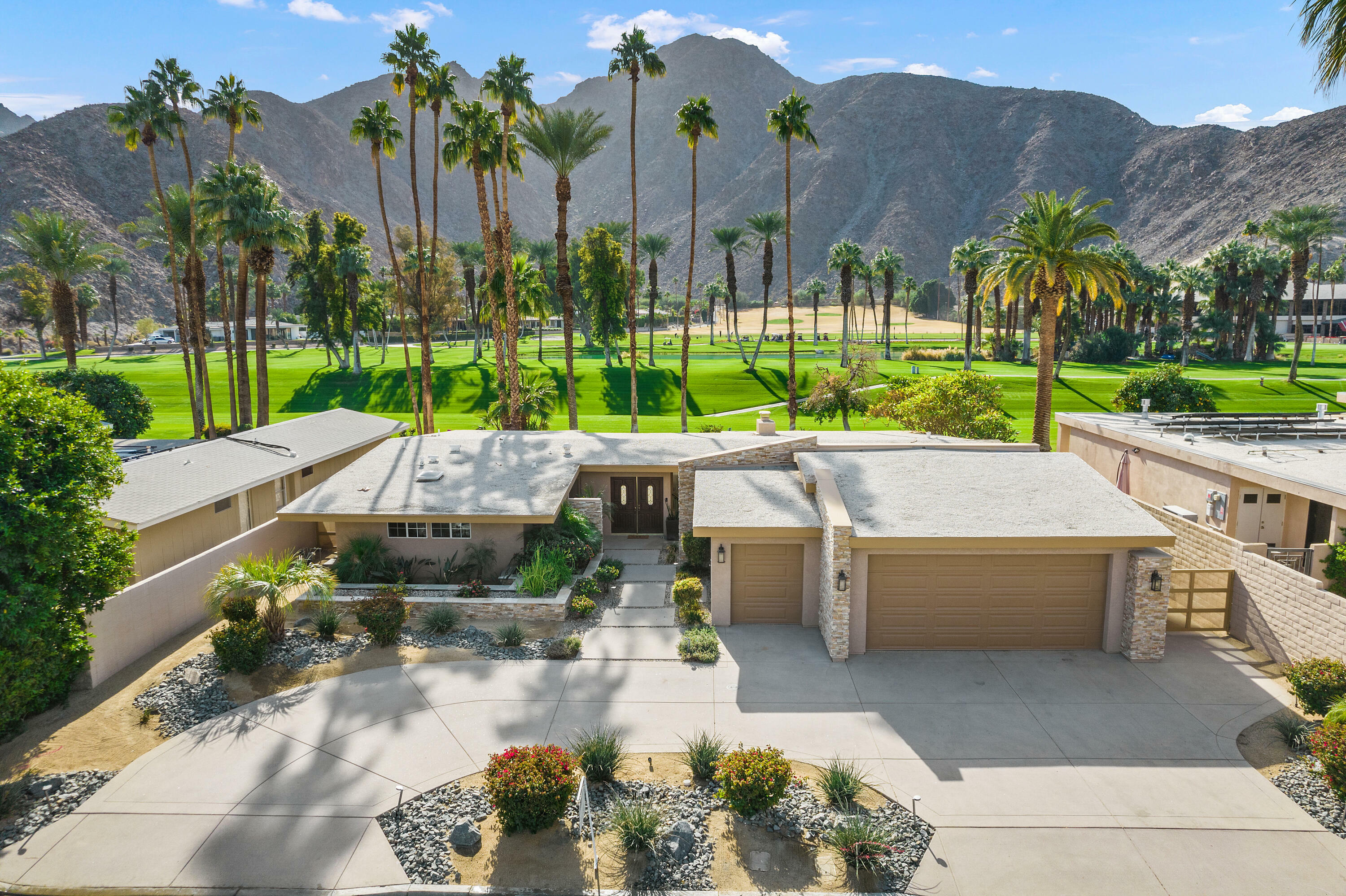 Property Photo: 76829 Iroquois Drive CA 92210