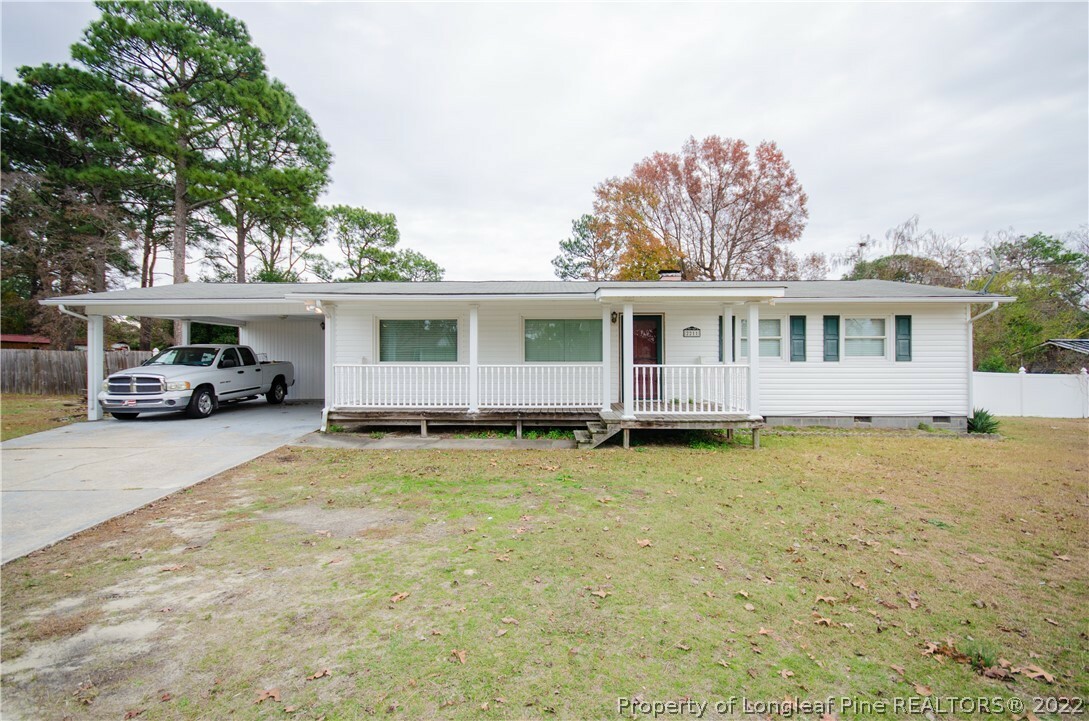 Property Photo:  2211 Ireland Drive  NC 28306 