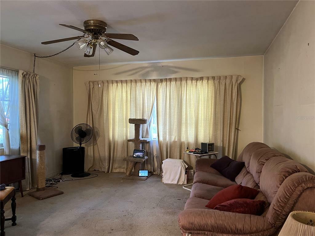 Property Photo:  7816 Pine Hill Drive  FL 33617 