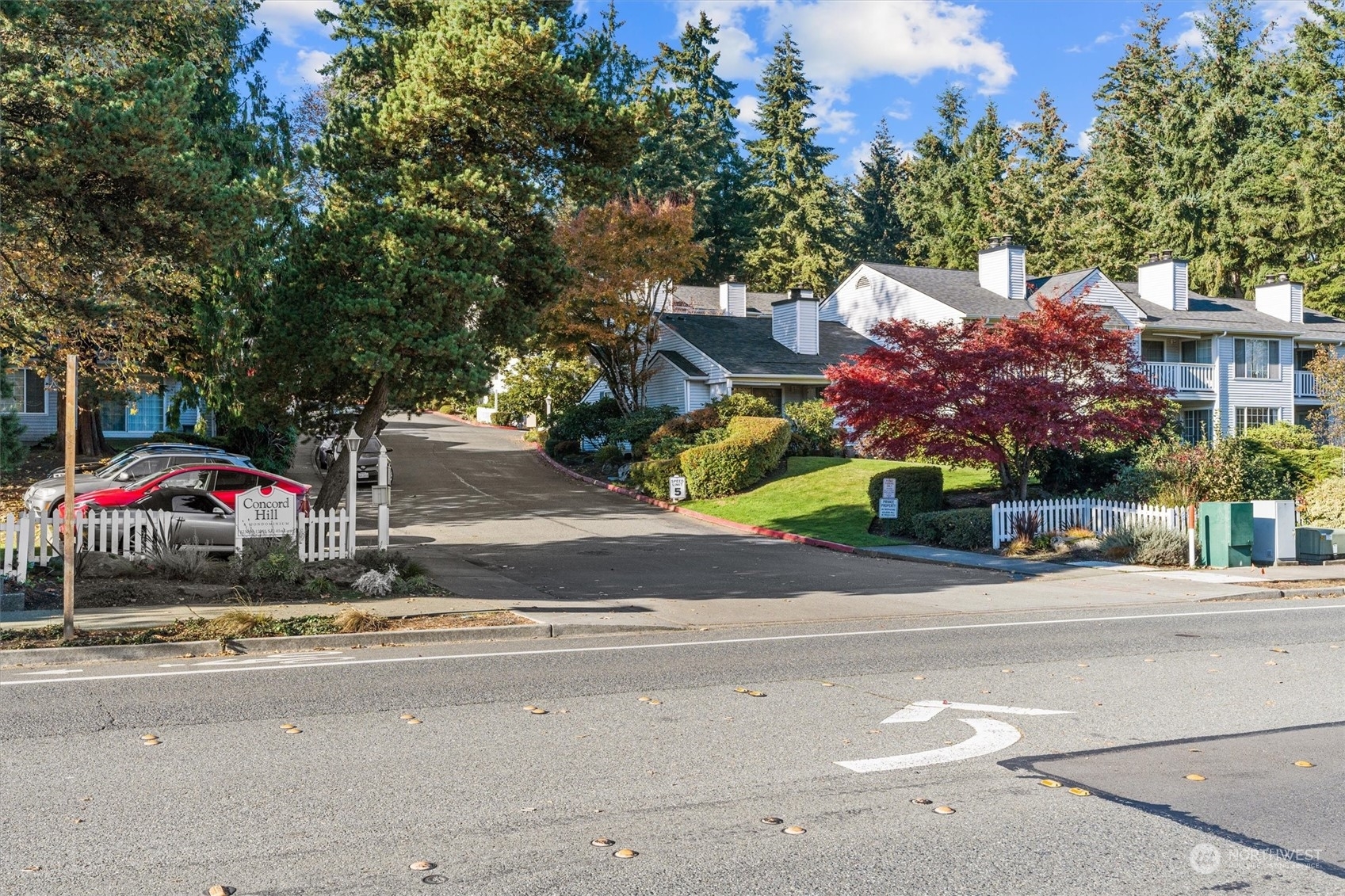 Property Photo: 12341 SE 41st Lane 43 WA 98006