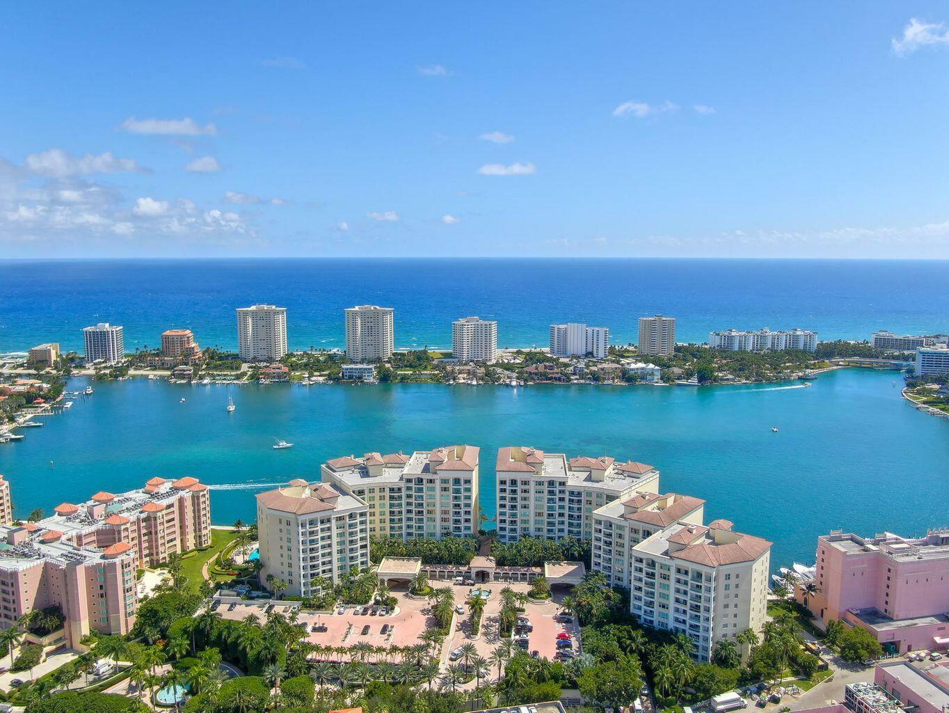 Property Photo: 550 SE 5th Avenue 704S FL 33432