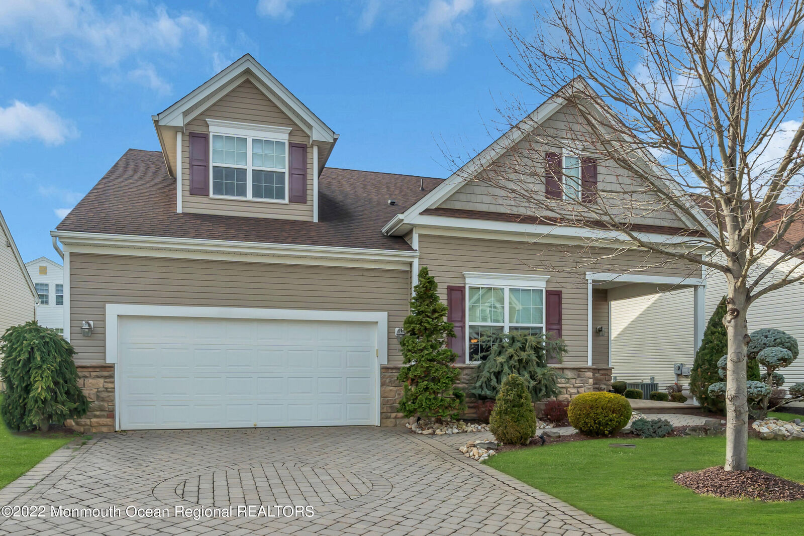 Property Photo:  12 Draw Bridge Drive  NJ 08831 