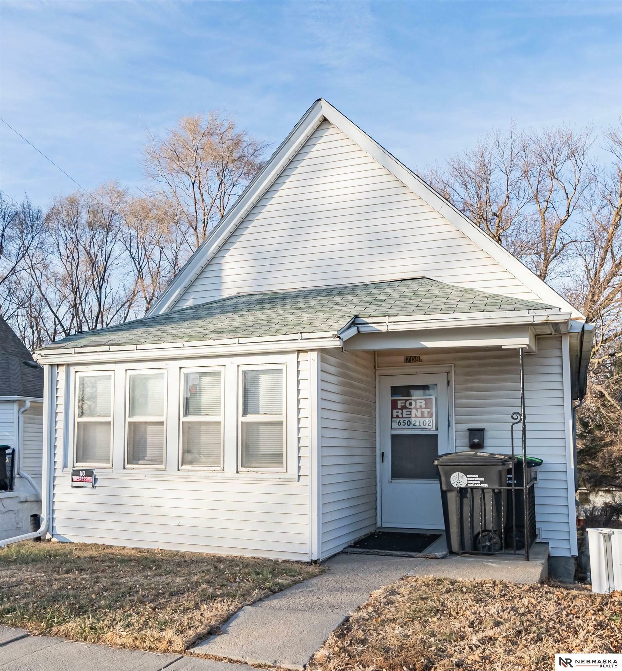 Property Photo:  708 Bancroft Street  NE 68108 