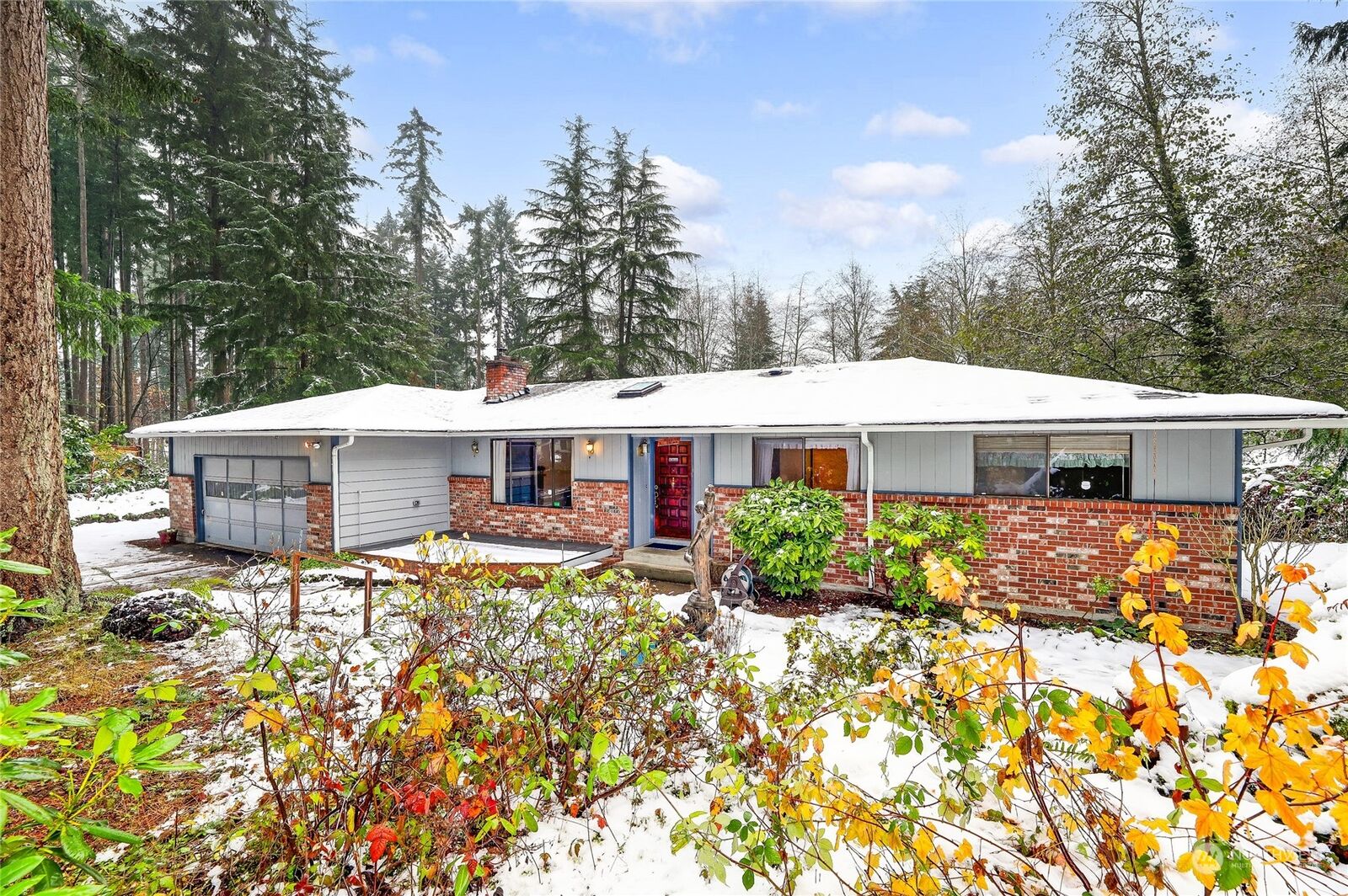 Property Photo: 12409 125th Street E WA 98374