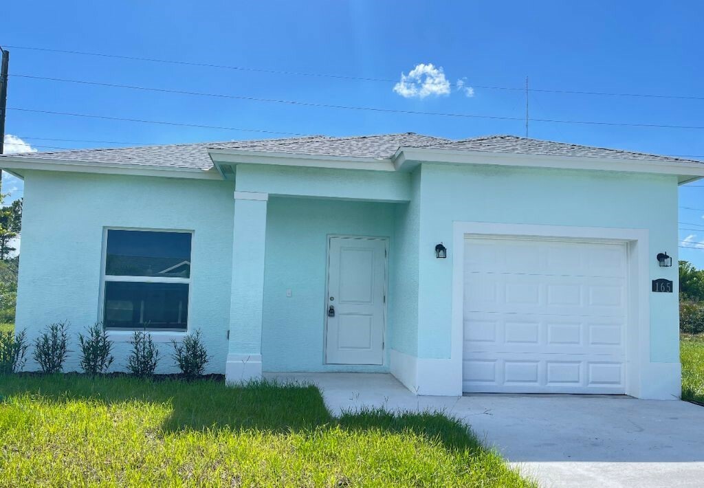 Property Photo:  2425 86th Drive  FL 32966 