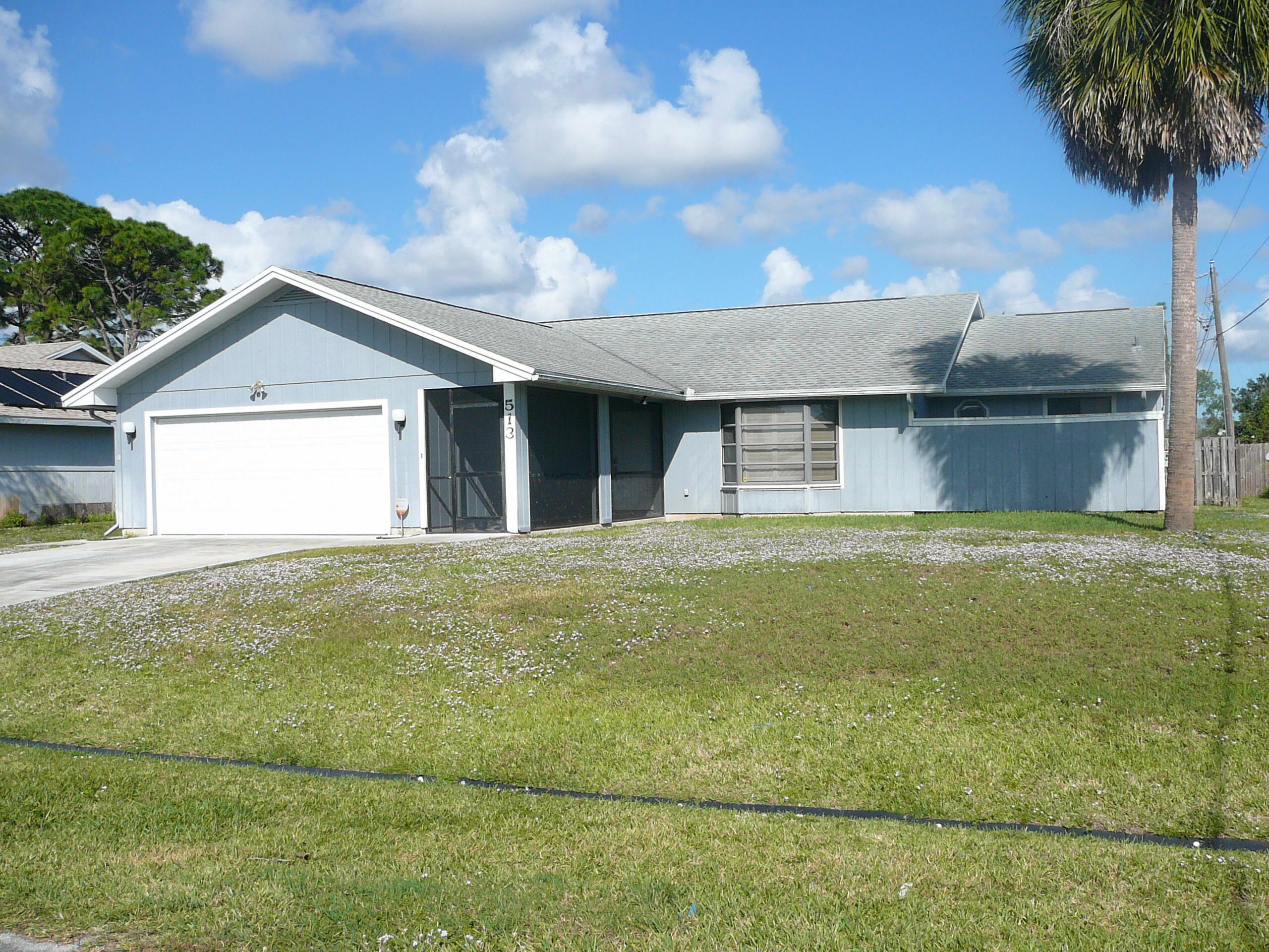 Property Photo:  513 NW Argosy Avenue  FL 34983 