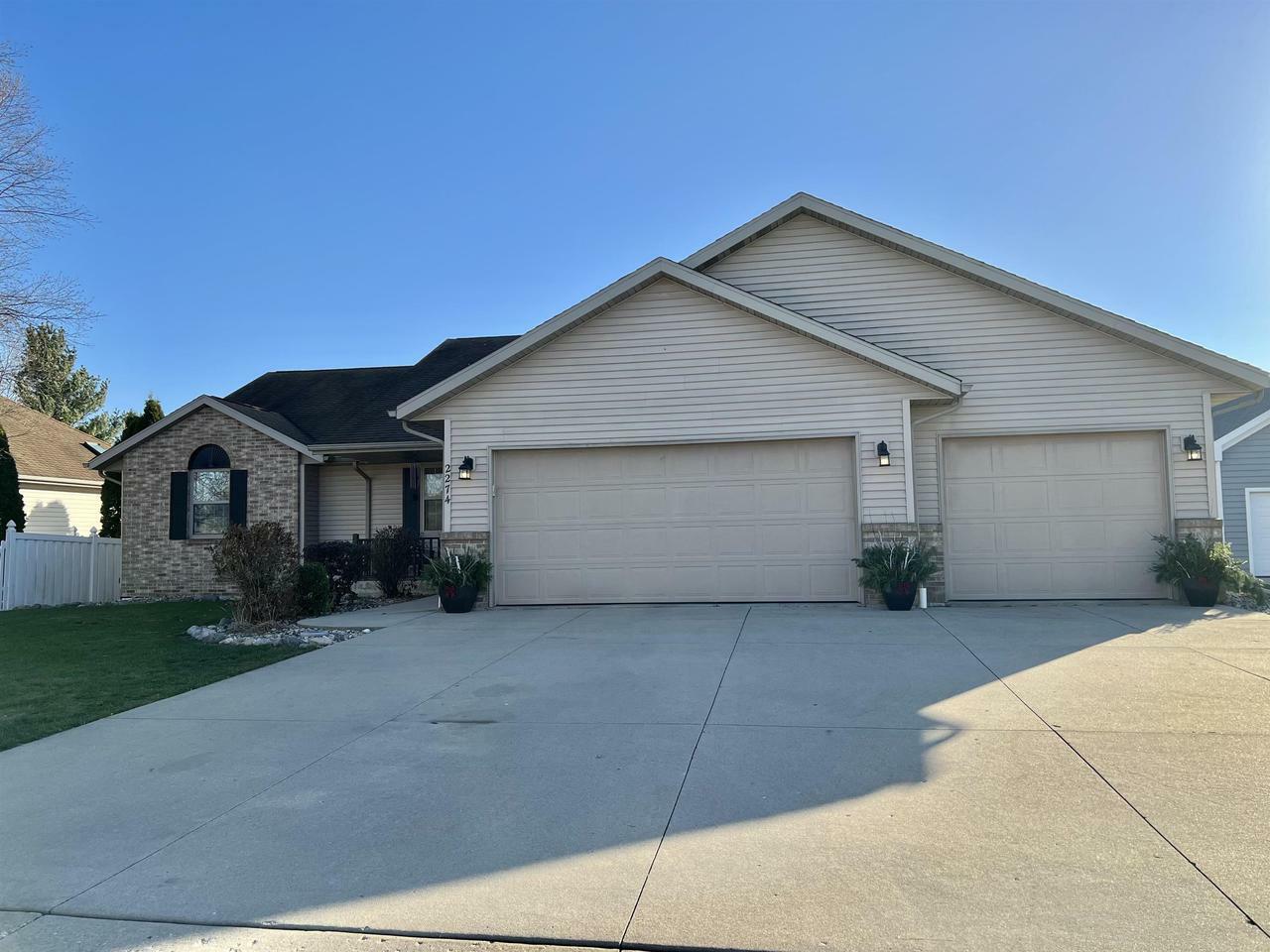 Property Photo:  2274 Boulder Ct  WI 53511 