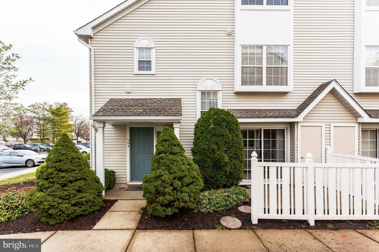Property Photo: 704 Oswego Court NJ 08054