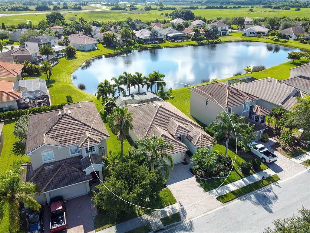 Property Photo: 215 Golden Harbour Trail FL 34212