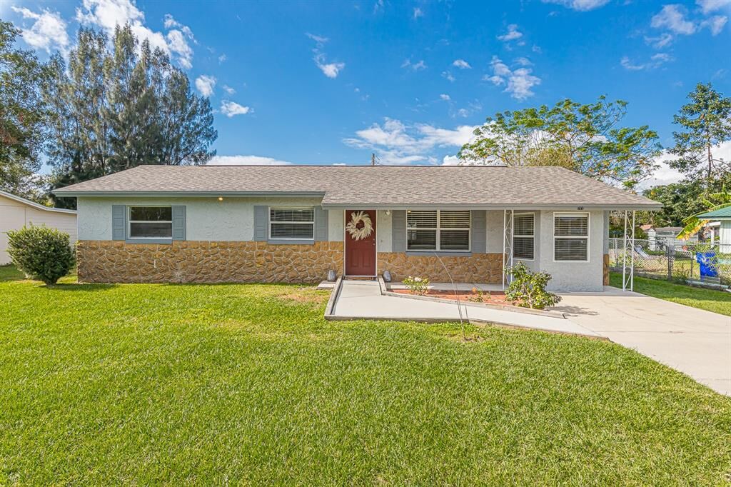 Property Photo: 310 Dakota Avenue FL 34769