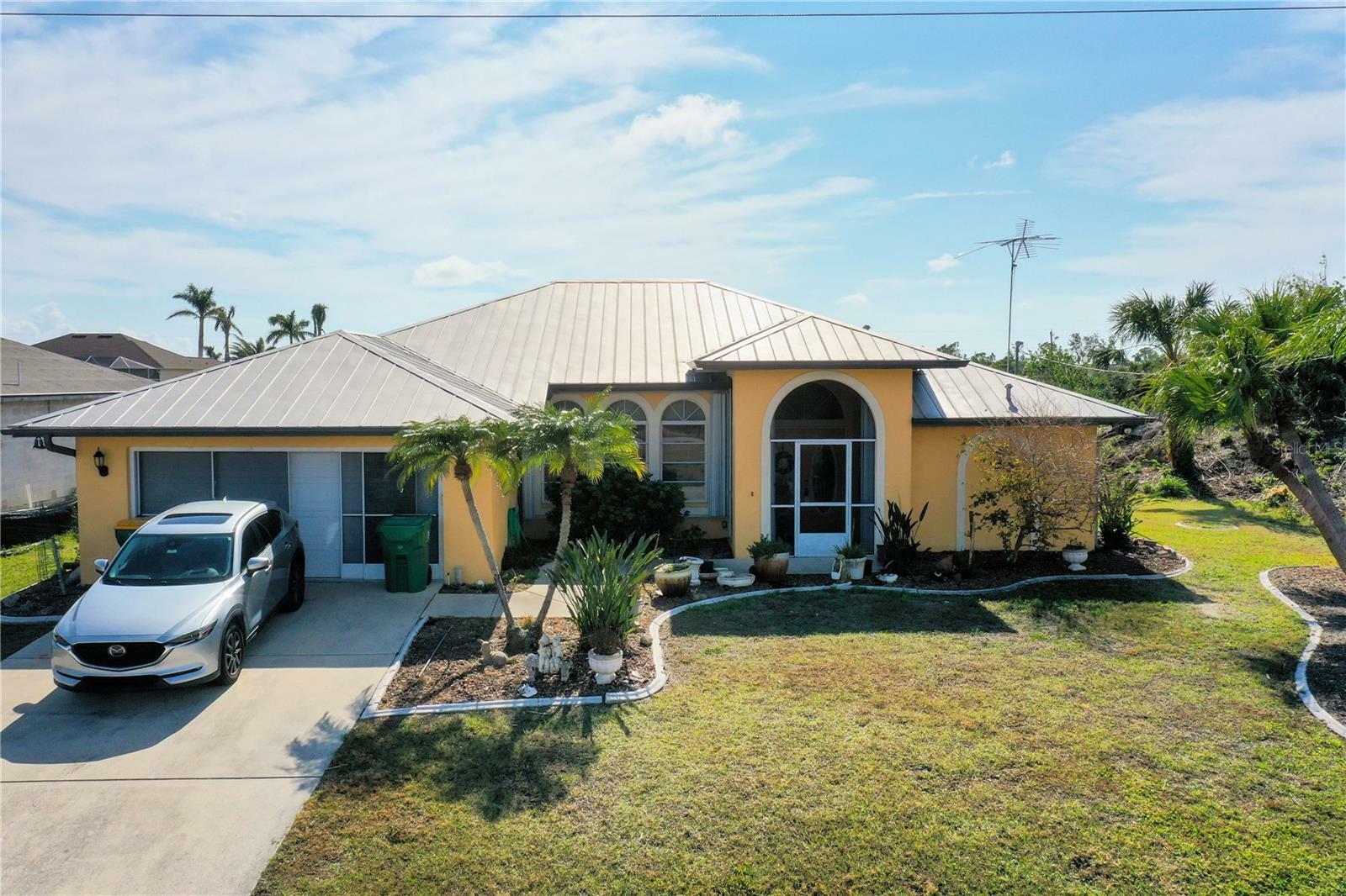 Property Photo: 3580 Como Street FL 33948