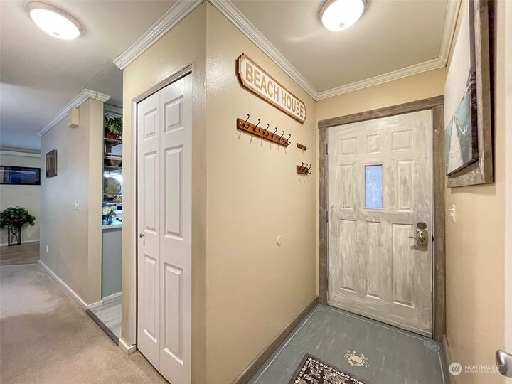 Property Photo:  300 N Sequim Avenue 11  WA 98382 