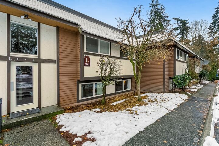 Property Photo:  7201 224th Street SW L3  WA 98026 