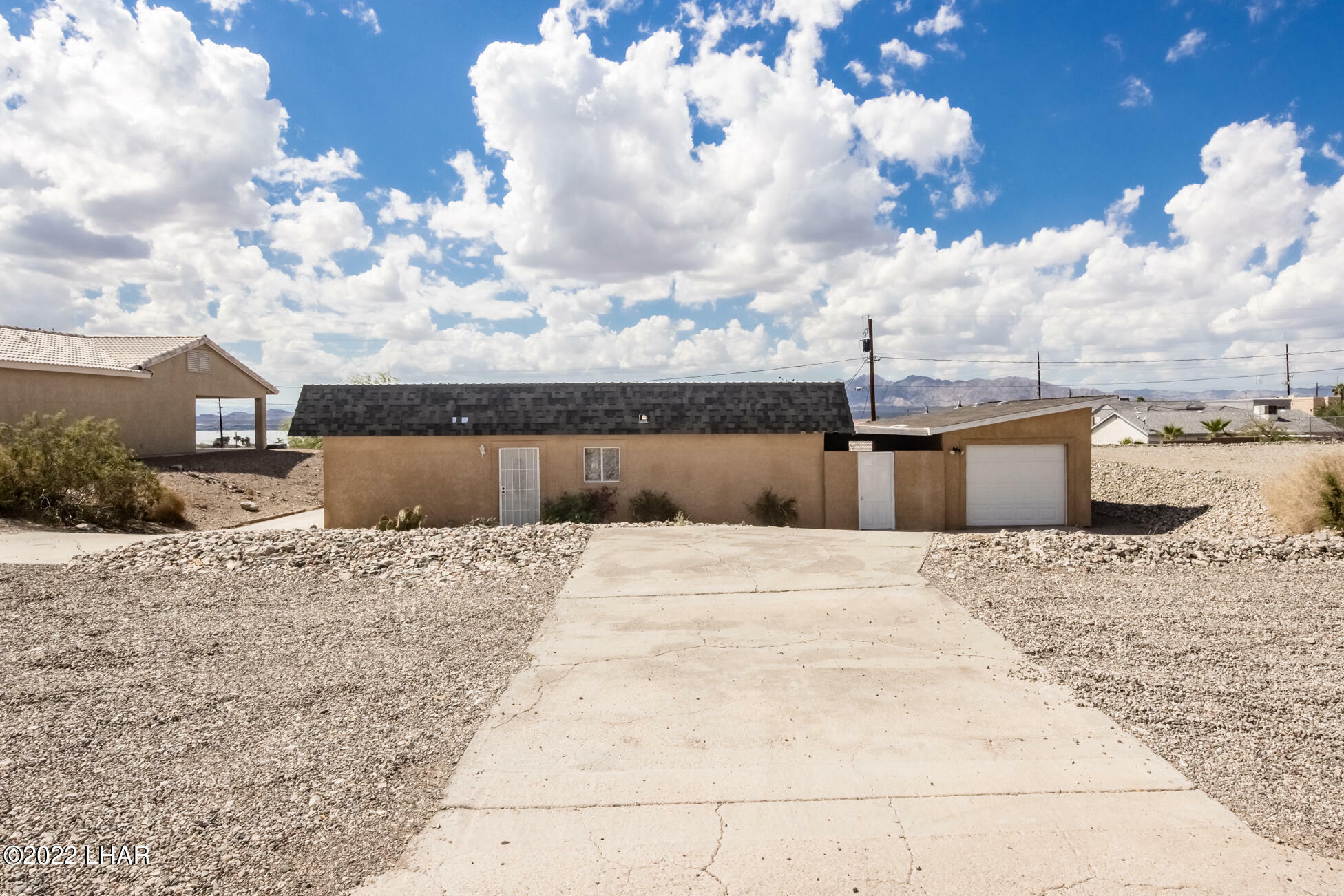 Property Photo:  1385 N Lake Havasu Ave  AZ 86404 