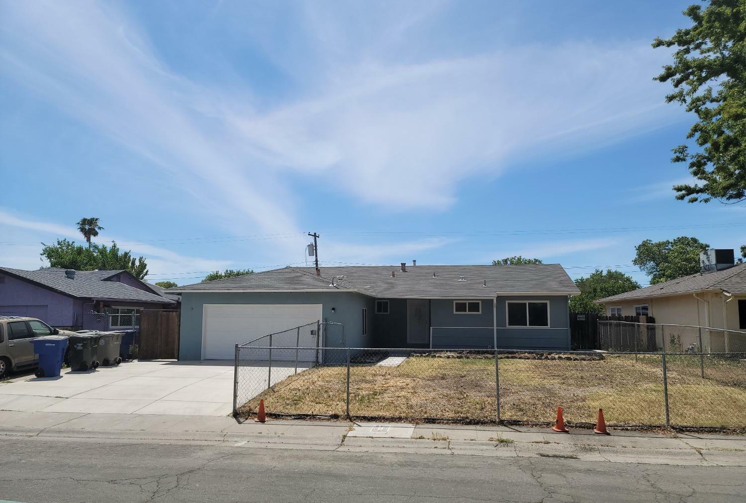 Property Photo:  7690 Laurie Way  CA 95832 