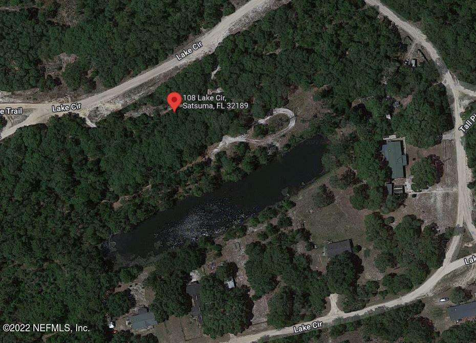 Property Photo: 108 Lake Circle FL 32189