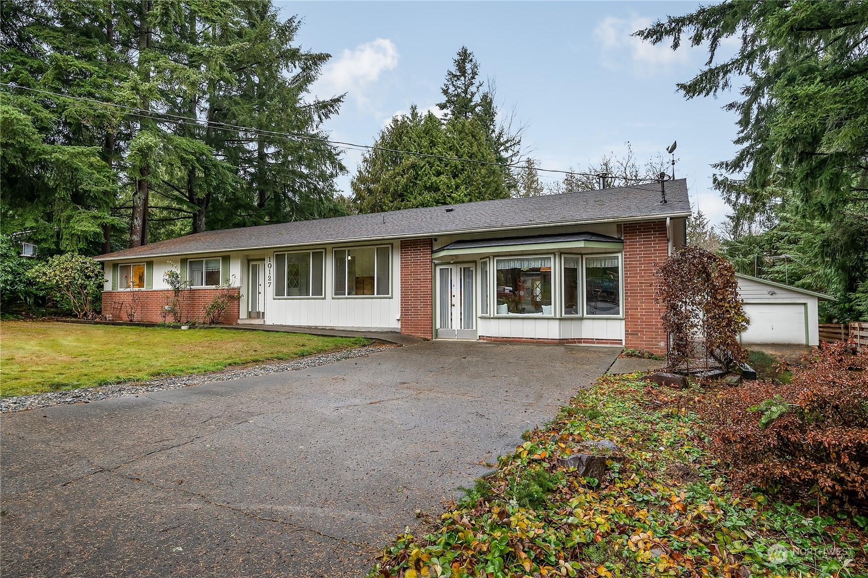 Property Photo:  10127 36th Street SE  WA 98258 