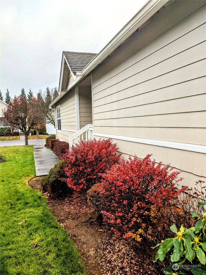 Property Photo: 1084 Fidalgo Drive 23 WA 98233