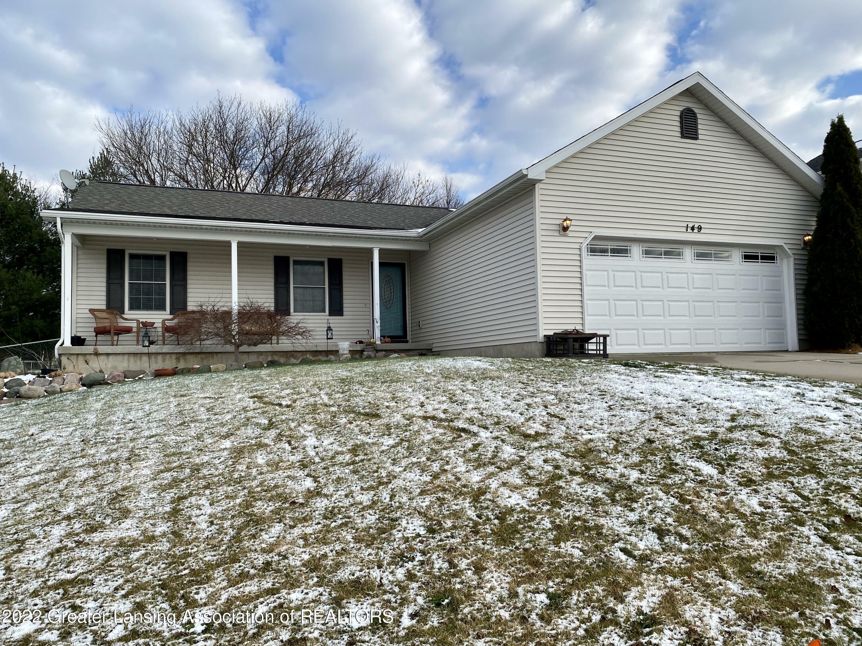 Property Photo:  149 Elizabeth Way  MI 48876 