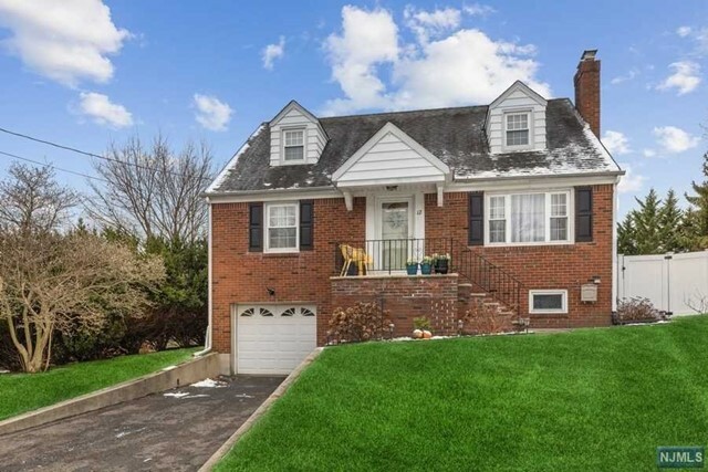 Property Photo:  12 Ravine Drive  NJ 07506 