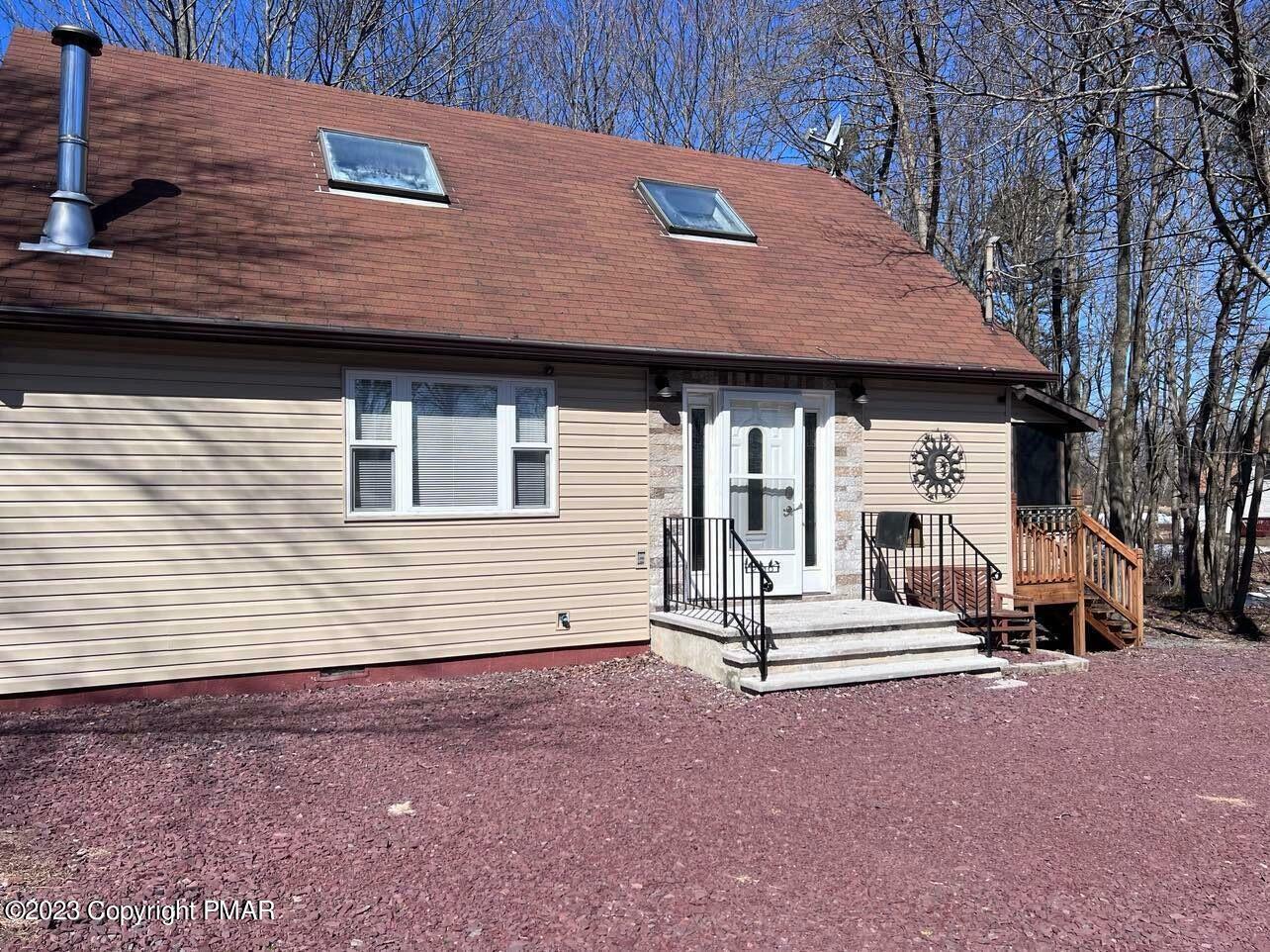 Property Photo:  2110 Mink Lane  PA 18334 