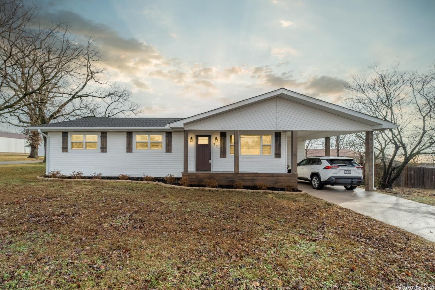 Property Photo:  201 S School Street  AR 72635 