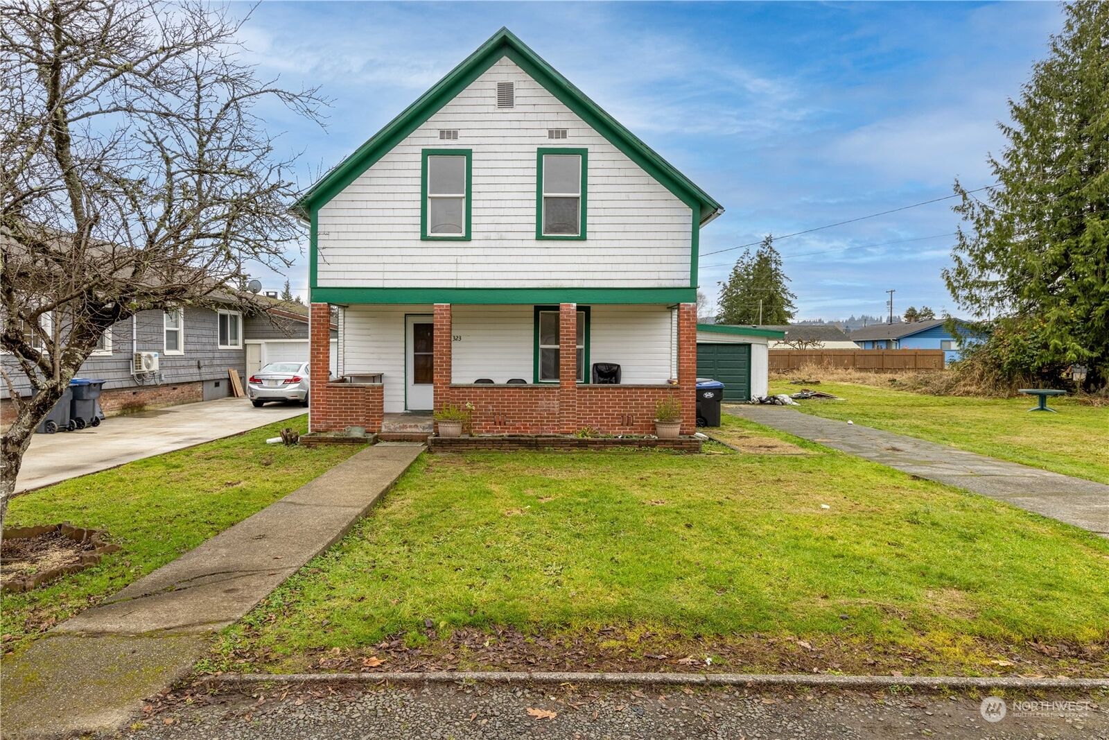 Property Photo: 323 E King Street WA 98520