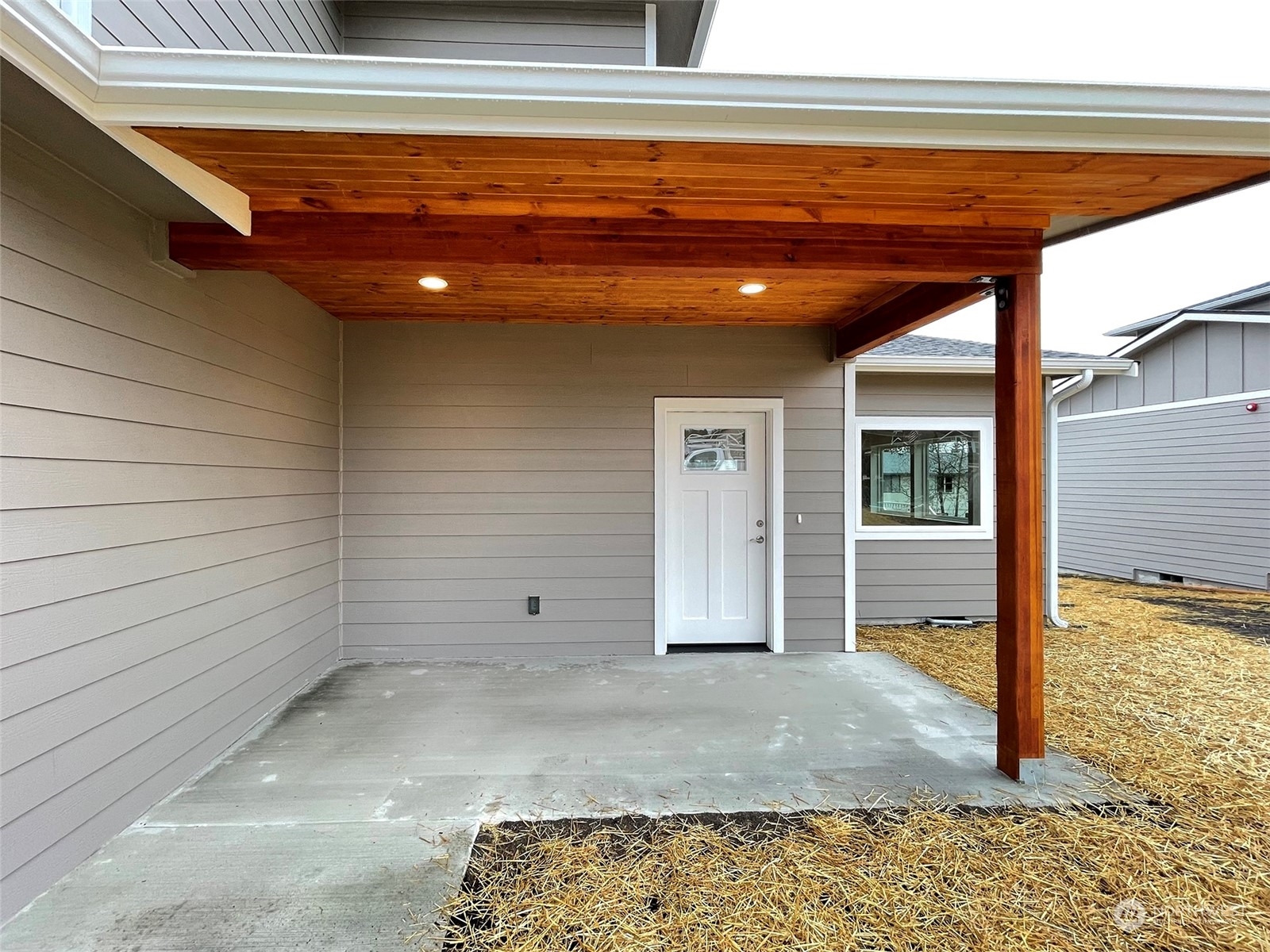 Property Photo:  1406 Rook Drive  WA 98362 