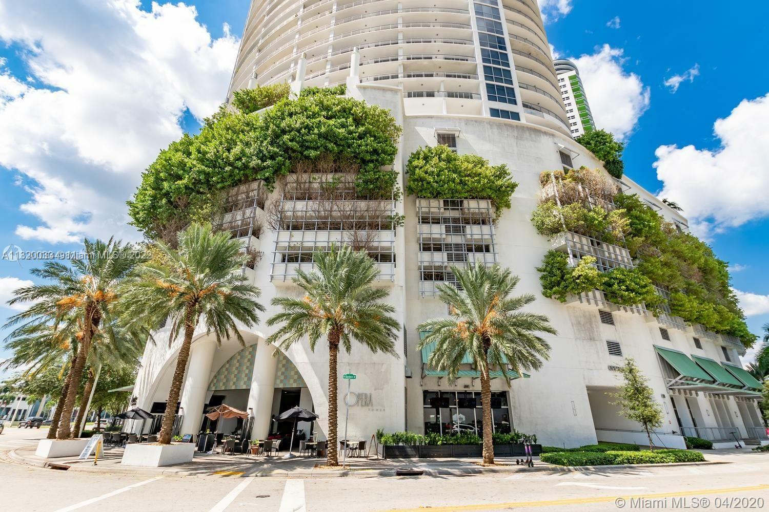 Property Photo:  1750 N Bayshore Dr 1215  FL 33132 