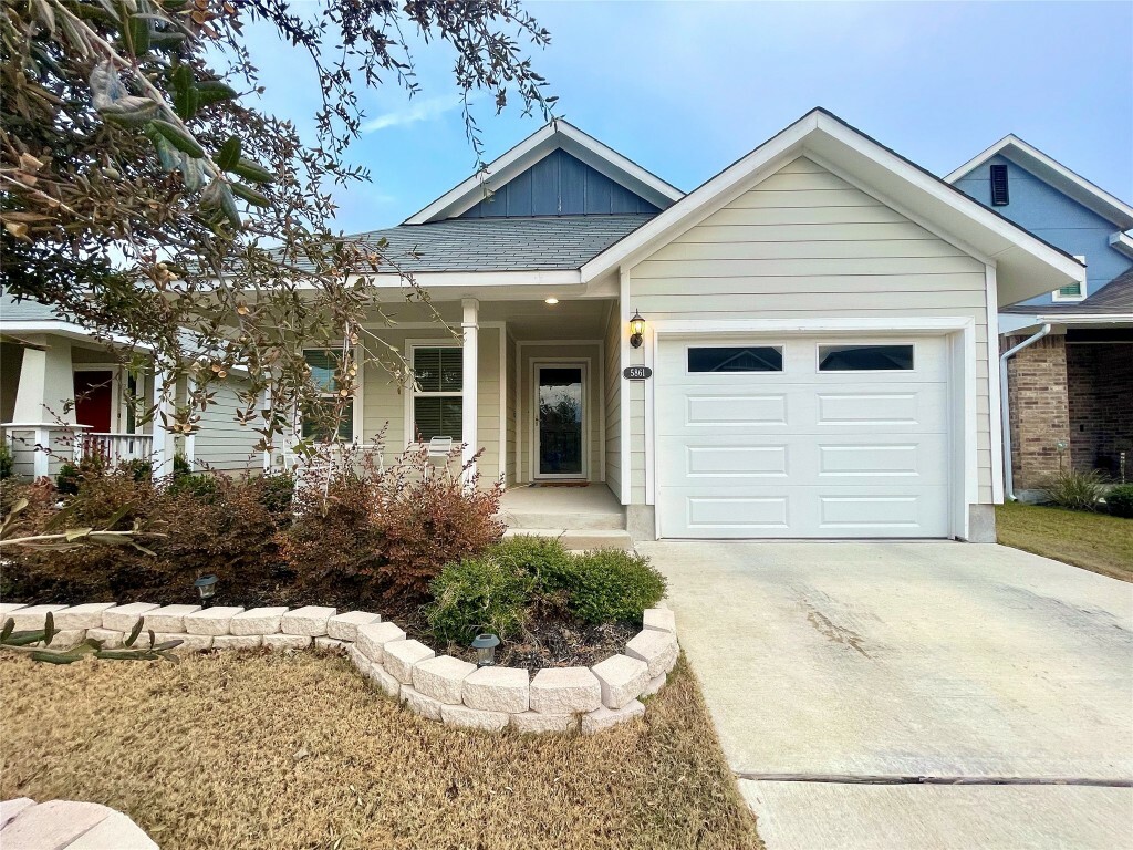 Property Photo: 5861 Urbano Bend TX 78665